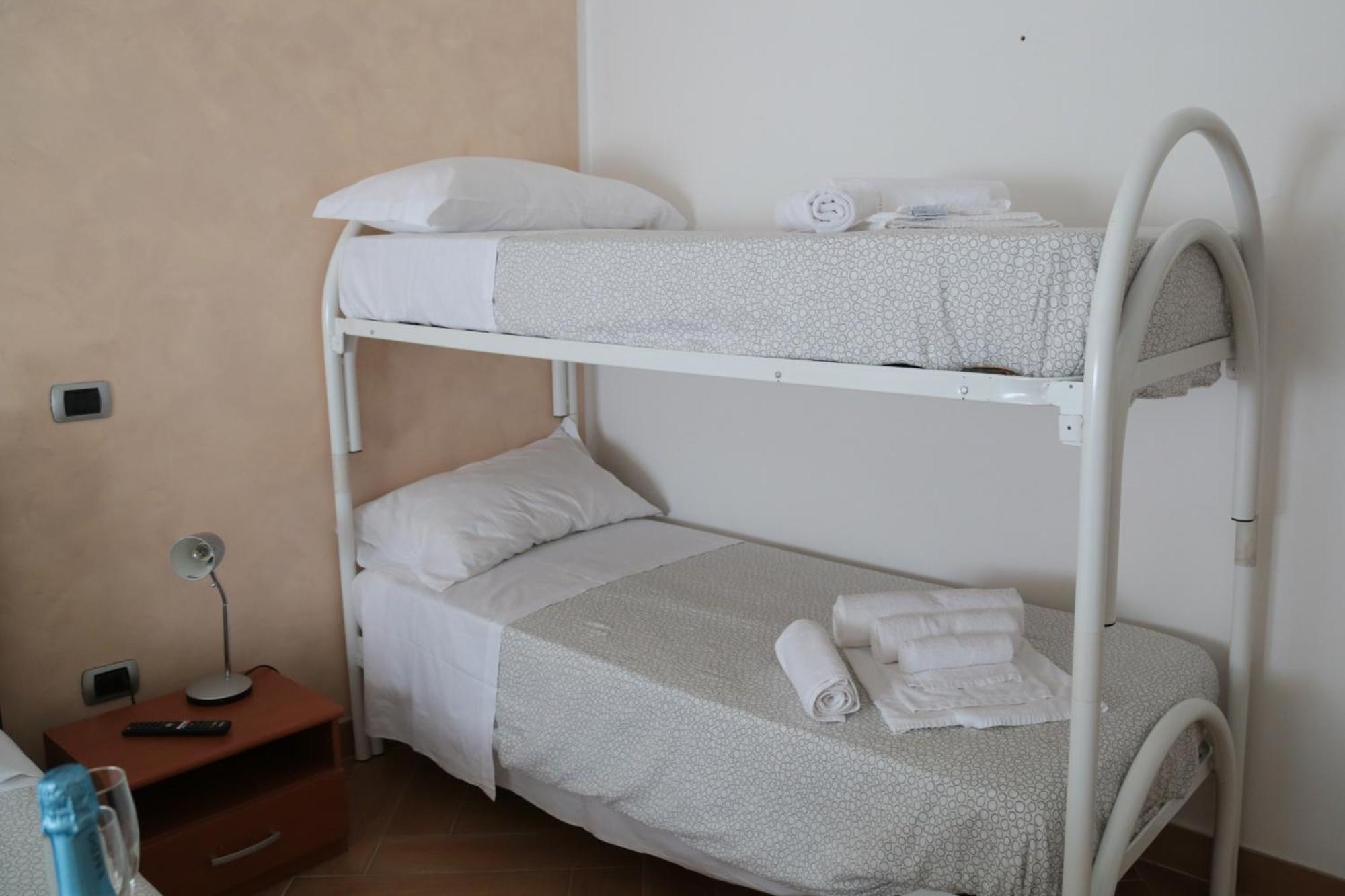 Guest House Simonazzi 雷焦艾米利亚 外观 照片