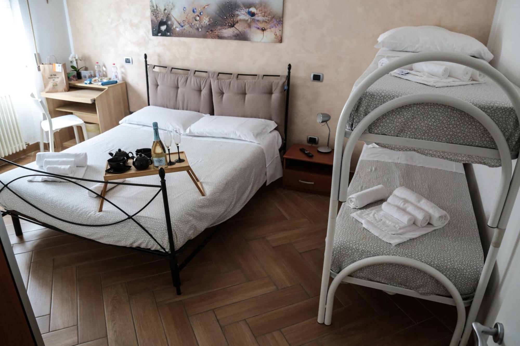 Guest House Simonazzi 雷焦艾米利亚 外观 照片